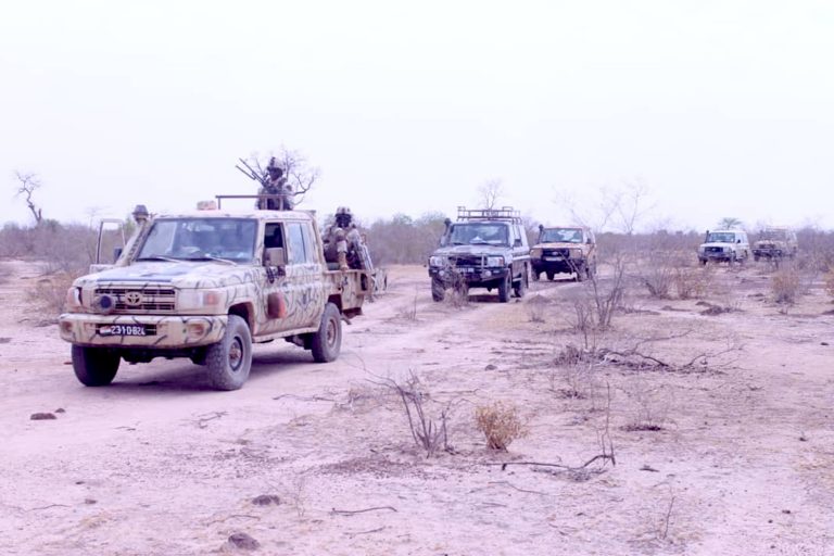 BBB Des soldats de l'opération Niya opérant dans leur zone d'intervention